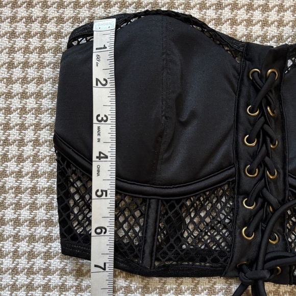 Urban Outfitters | ‘Out From Under’ Strapless Corset Bra - Picture 15 of 16